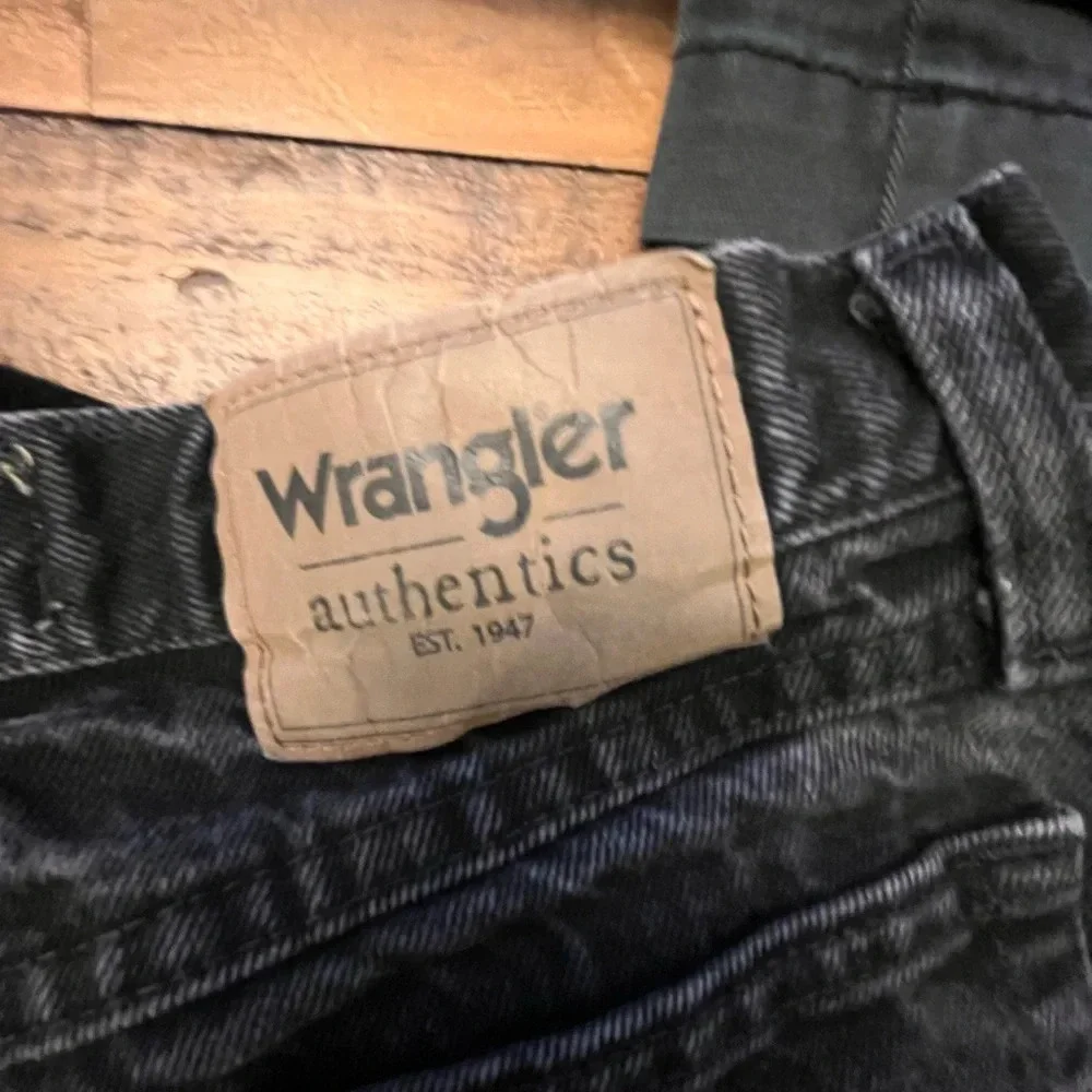 ~Wrangler~ Jeans - Size 29